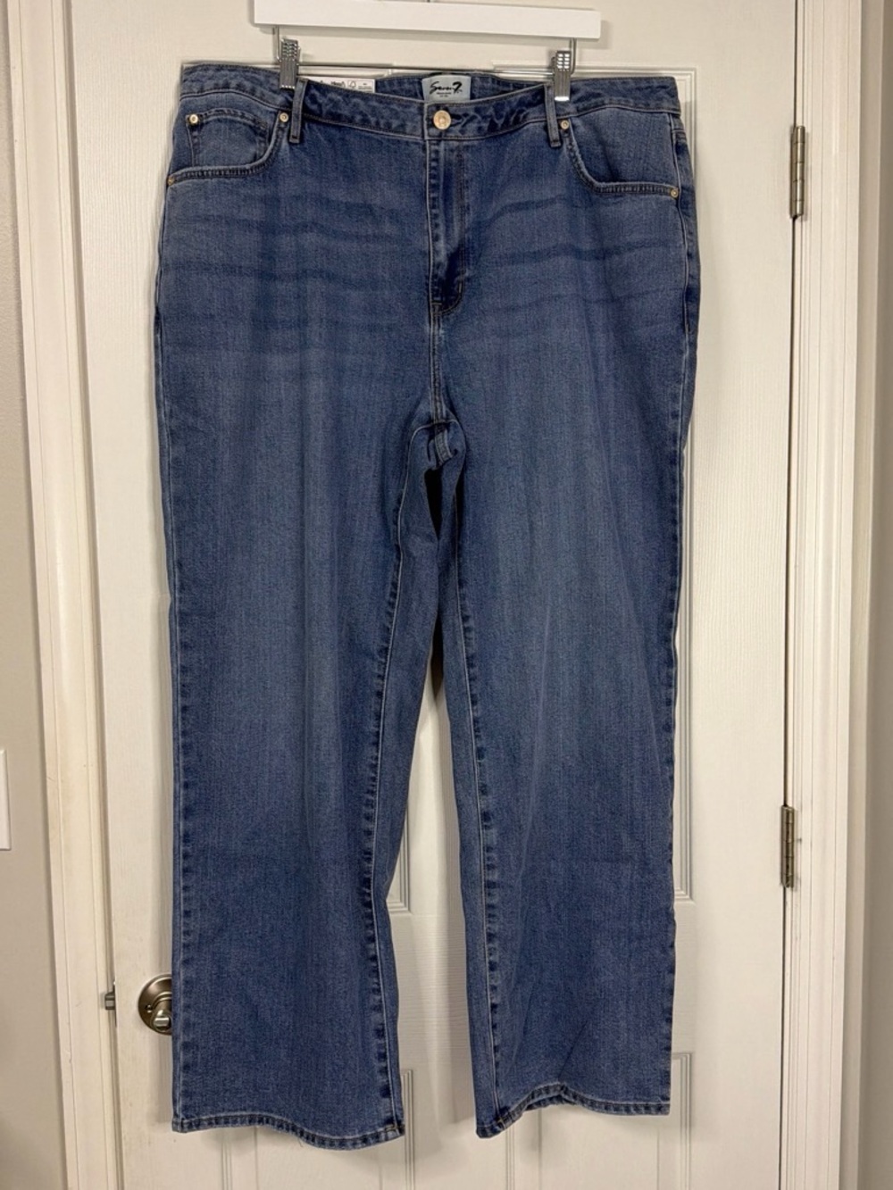 Seven7 Straight Leg Jeans in Dark Blue Denim